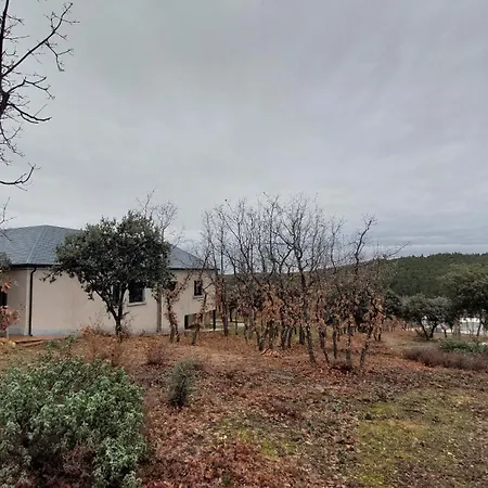 La Lumbre: Encanto Con Piscina Todo El Ano