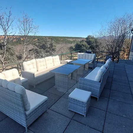 La Lumbre: Encanto Con Piscina Todo El Ano