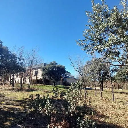 Villa La Lumbre: Encanto Con Piscina Todo El Ano Castillejo de Mesleon