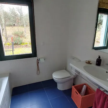 La Lumbre: Encanto Con Piscina Todo El Ano Villa Castillejo de Mesleon