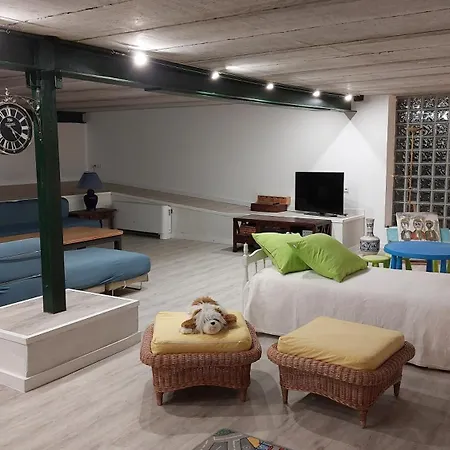 La Lumbre: Encanto Con Piscina Todo El Ano Castillejo de Mesleon